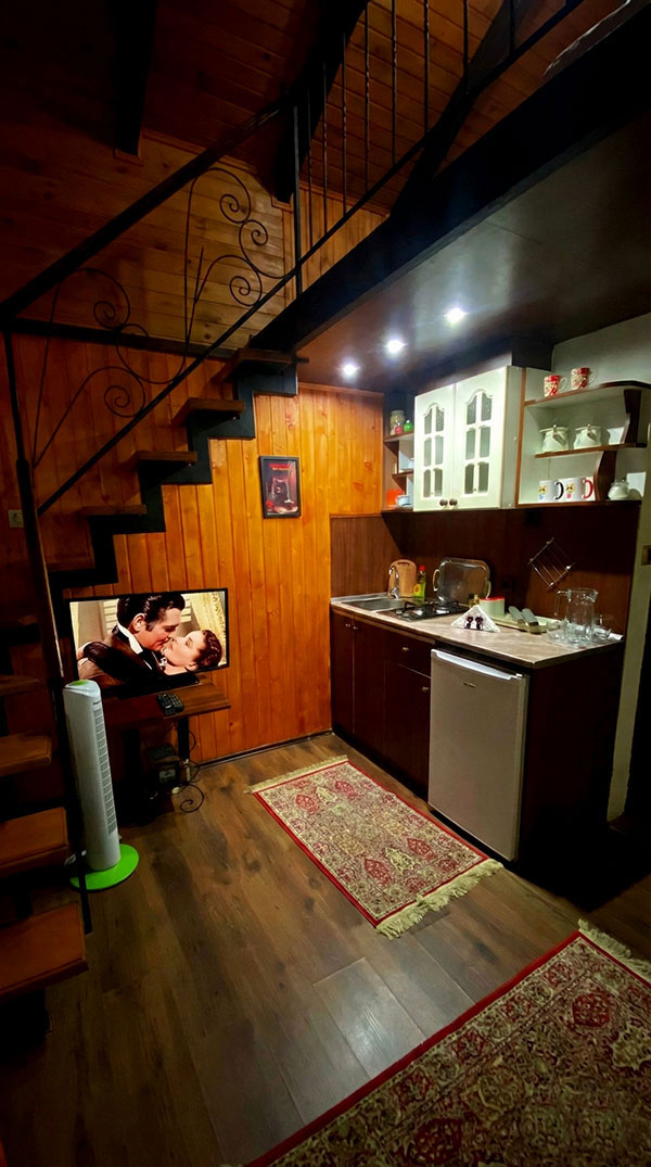 Smeštaj u brvnari na planini fruška gora